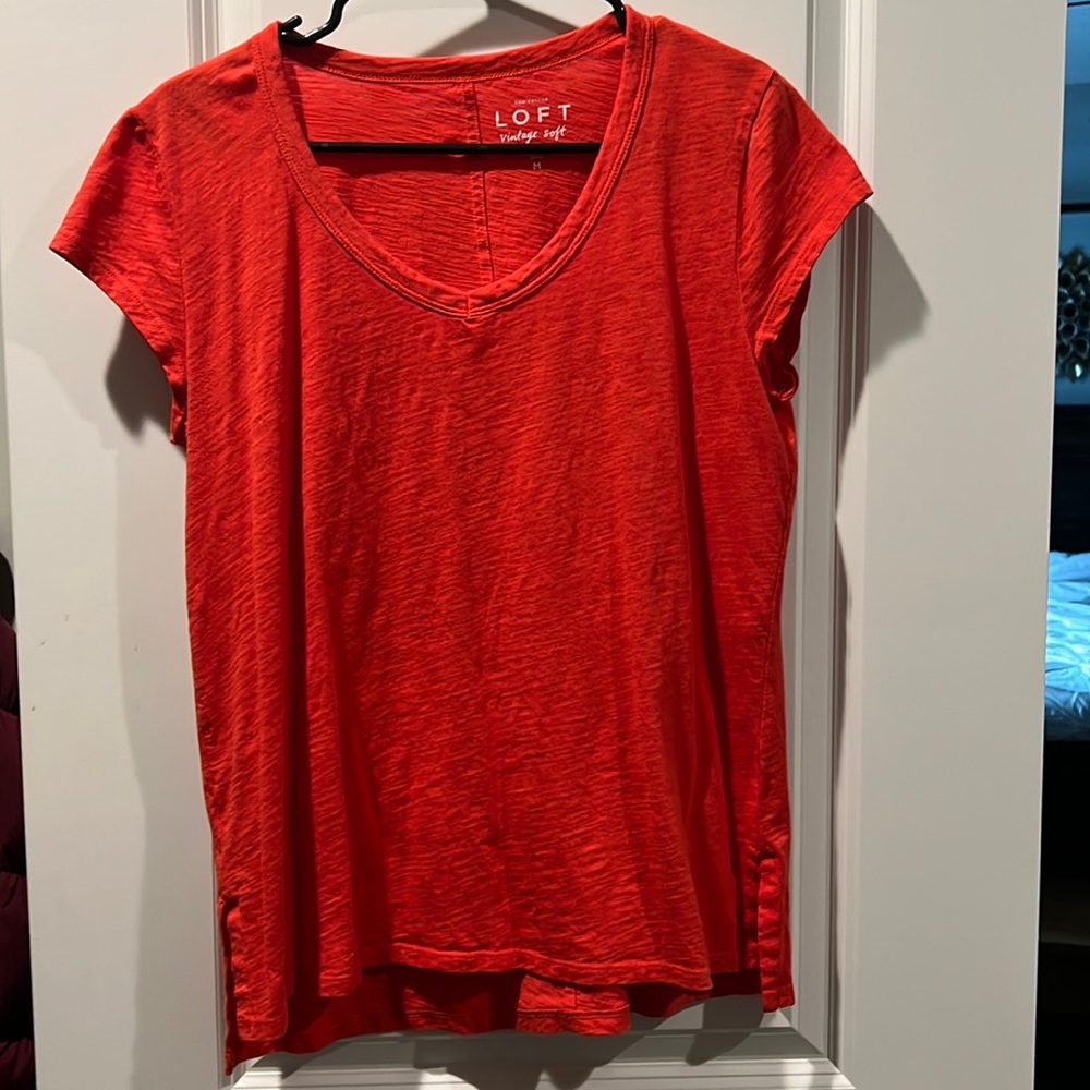 EUC Loft basic vintage soft tee | M